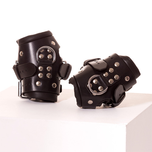 Tri Buckle Utility Cuffs画像2